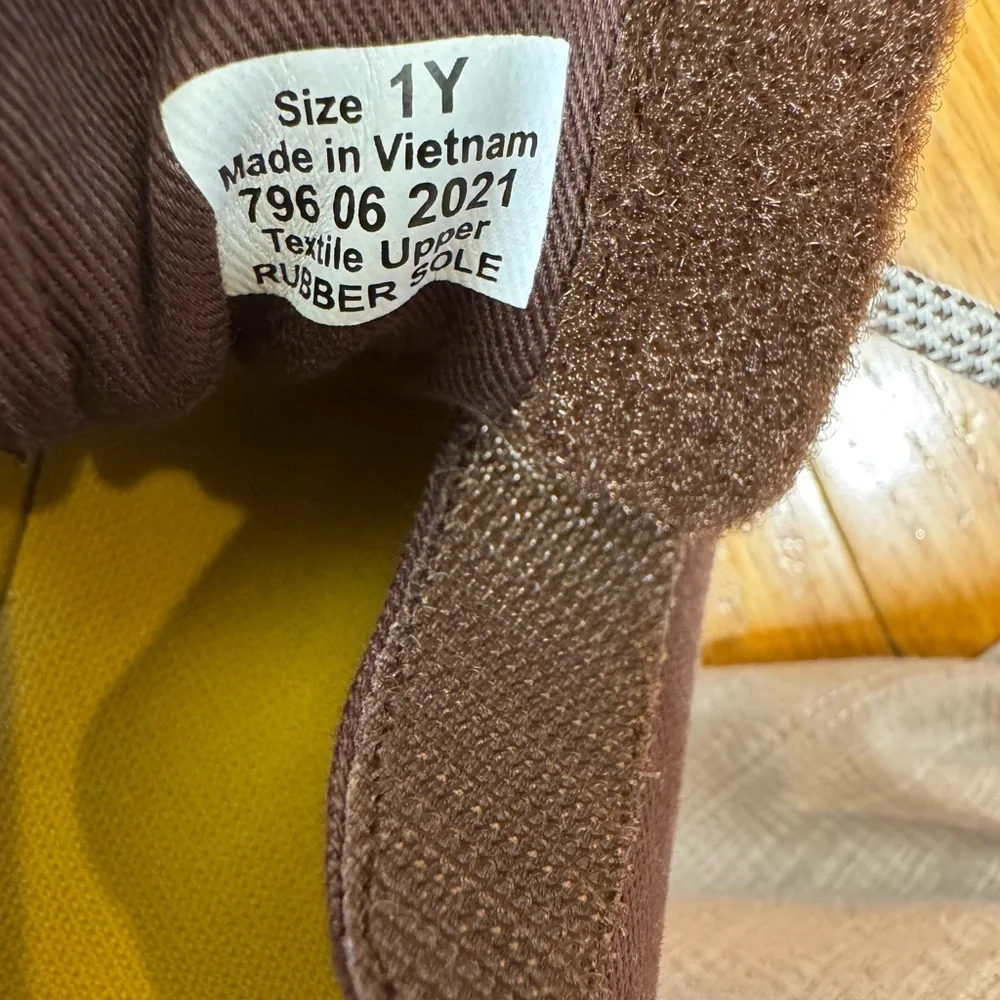 Livie & Luca Kids Boys Reeve Mocha Slip On / Lace Up Sneakers Size 1